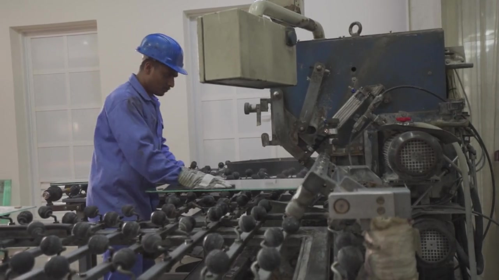 Glass Manufacturers Qatar